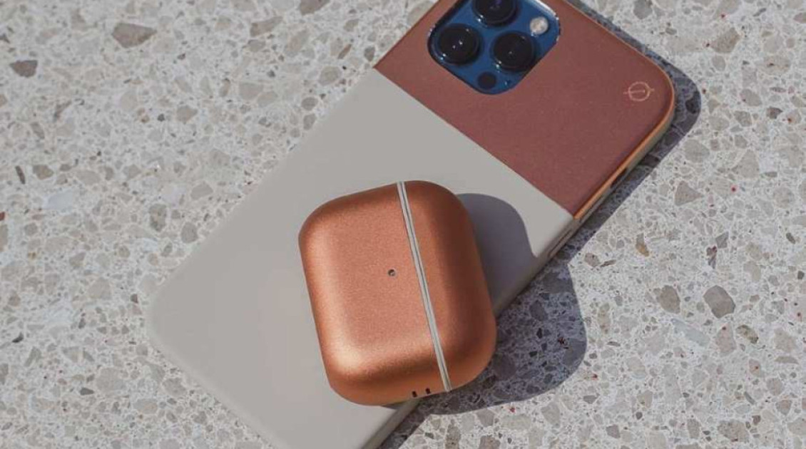 Top 5 Huse Premium din Lemn Natural pentru iPhone și Samsung în 2026